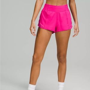 Lululemon Hotty Hot High-Rise Lined Short 2.5" (Sonic Pink)